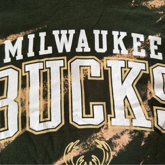 Milwaukee Bucks Short Sleeve T Shirt Fanatics Brand Men Size Large - Picture 4 of 6